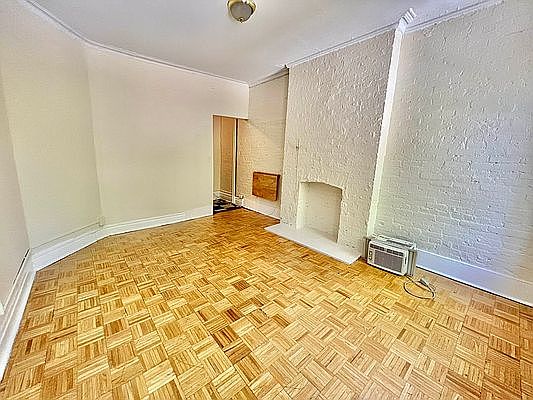 1st image of 320 E 59th St APT 1A