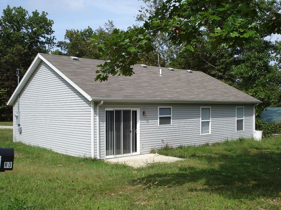 2nd image of 1001 Valley Rd