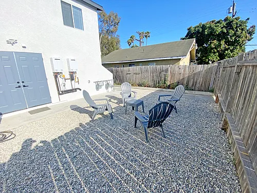 1025 Madrid Ave — Photo 15