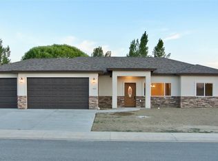 1802 Galaxy Dr, Montrose, CO 81401