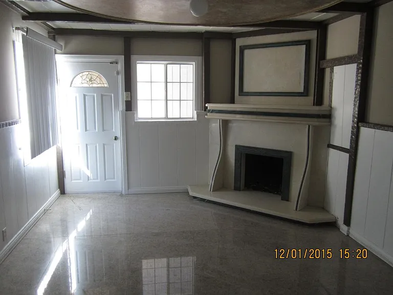 1230 Marion Dr — Photo 6