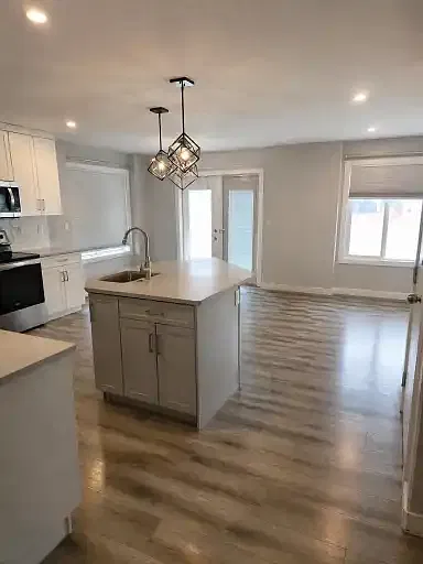 3 bed, 2.5 bath, 1470 sqft, $2,800 — Photo 2