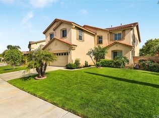 16610 Shoal Creek Ln, Fontana, CA 92336