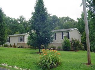 80 Hutson Ln, Paris, TN 38242