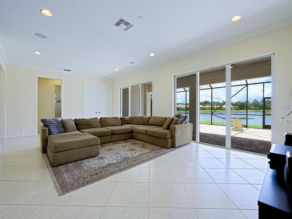 1st image of 207 Via Condado Way