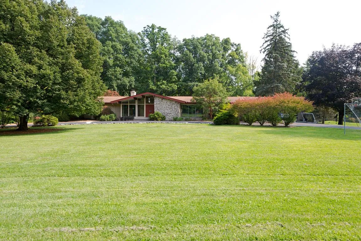4506 Ravine Dr photo 1