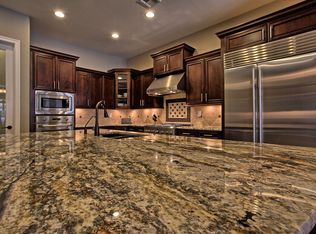 611 W Angel Dr, Chandler, AZ 85248