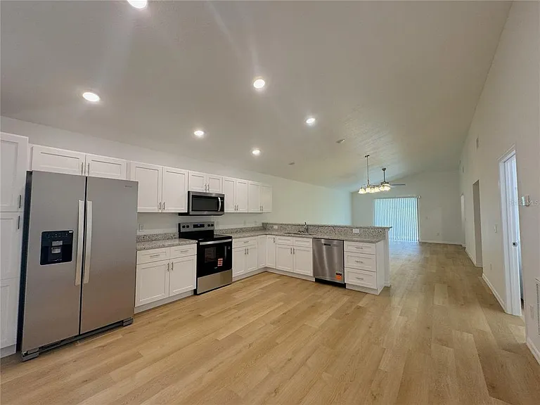 826 Birch Ave — Photo 5