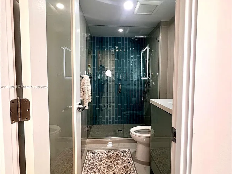100 Bayview Dr #1524 — Photo 20