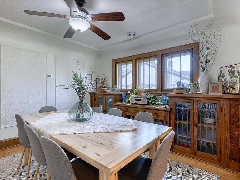 2078 Ludington Ave #UPPER — Photo 4