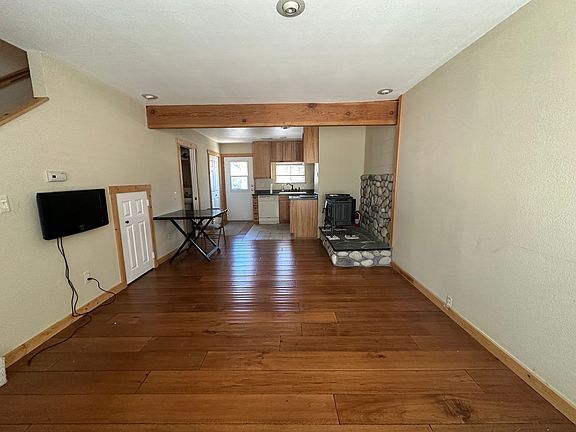 3rd image of 1410 Ski Run Blvd #13