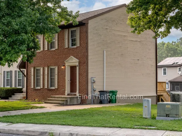 1030 Northfield Dr, Carlisle, PA 17013