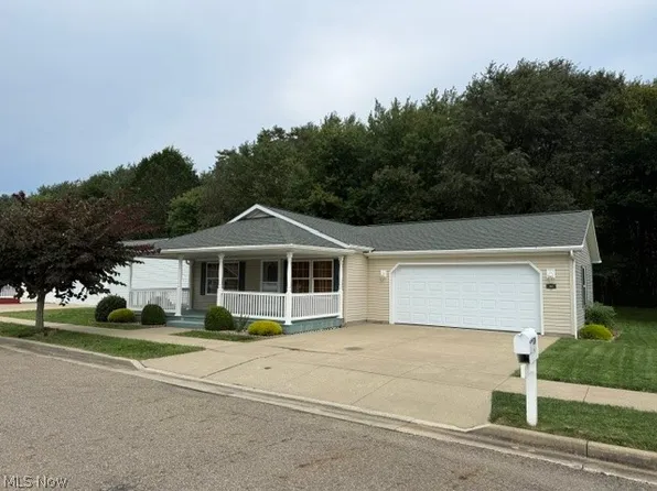 324 Gemini Dr, Dover, OH 44622
