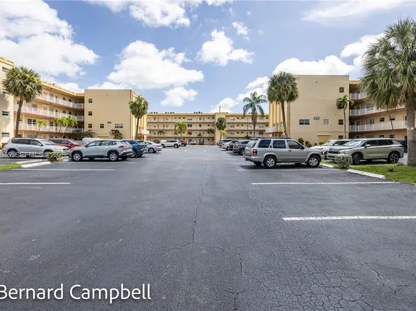 3940 NW 42nd Ave APT 417, Lauderdale Lakes, FL 33319