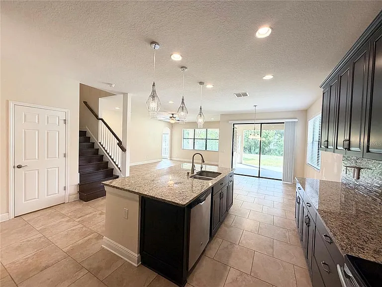 19522 Whispering Brook Dr — Photo 9