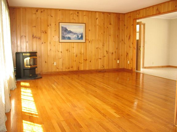Gleaming wood floors!
