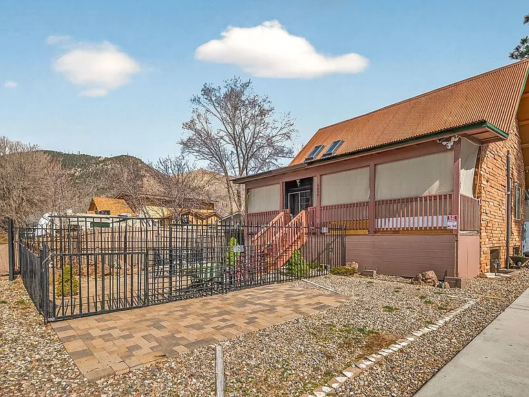 2800 N Ellen St — Photo 18