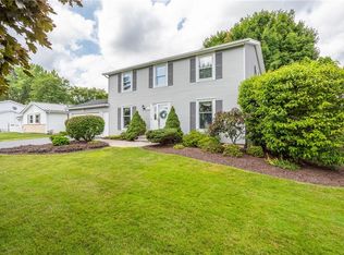 3 Hunt Point, Rochester, NY 14624