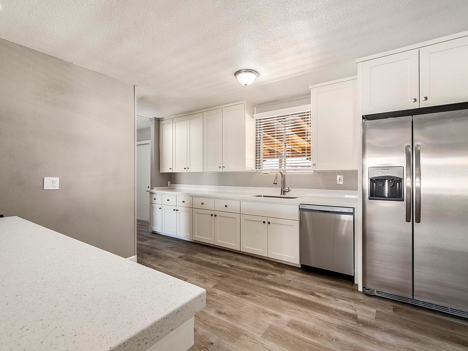1st image of 4423 N 49th Ave