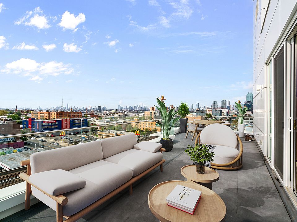 1st image of 43-46 39th Pl #Penthouse 4