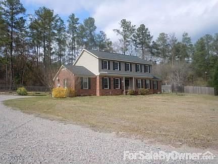 107 Ridgecrest Circle - Front View