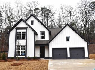 437 Gateshead Dr, Sterrett, AL 35147