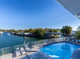 2225 NE 123rd St APT 215, North Miami, FL 33181
