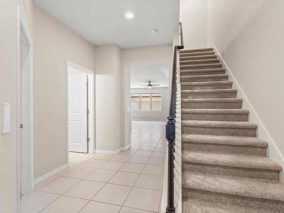 4th image of 5046 Walker St