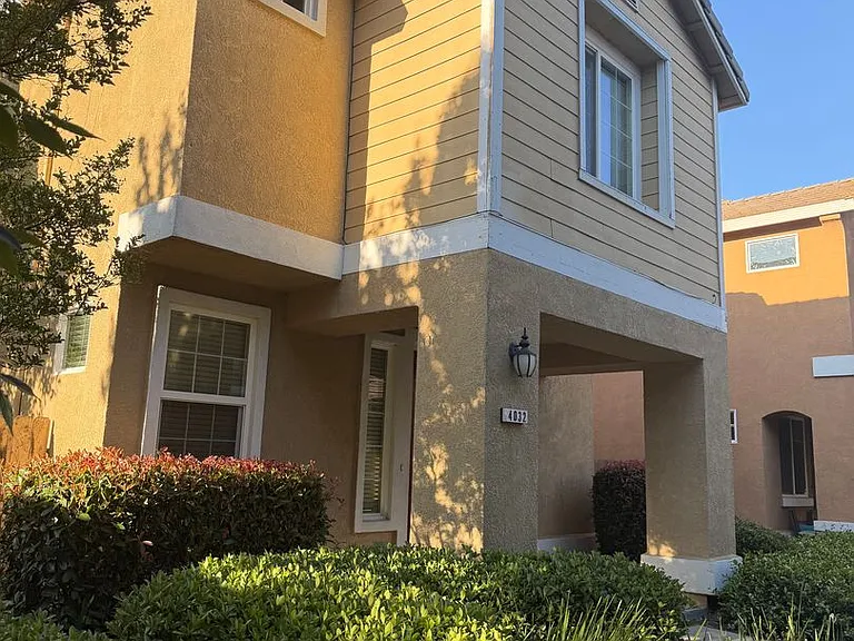 4032 Vittoria Ln — Photo 8