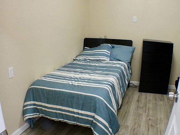 4th image of 1141 Katy St