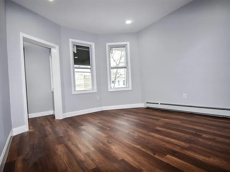 17 Troy St #2 — Photo 2