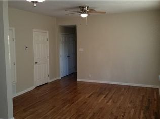 1923 W 10th St, Dallas, TX 75208