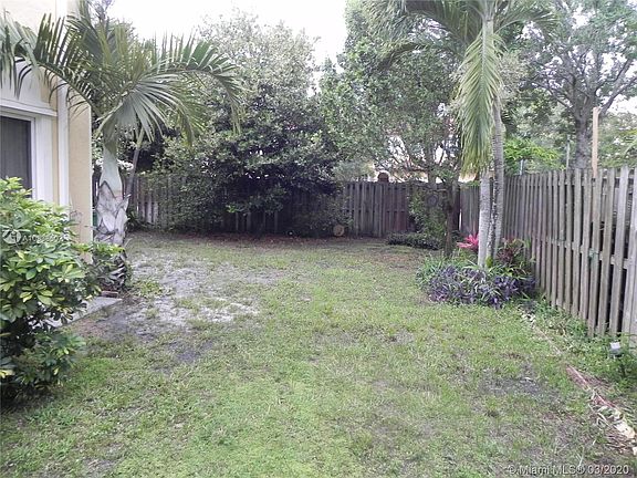 5th image of 14087 SW 50th Ln
