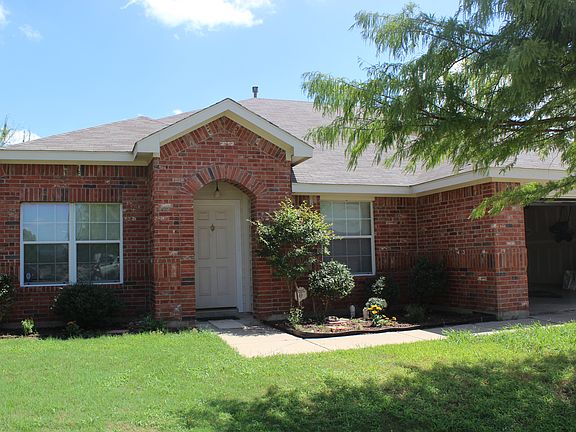 2nd image of 1501 Pepperidge Ln