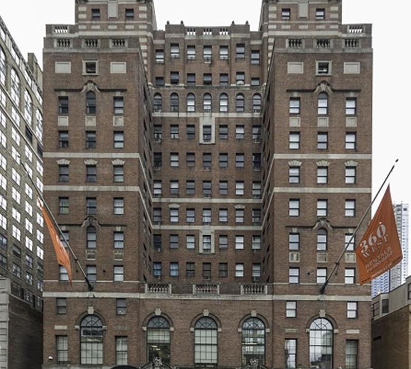 1st image of 360 W 34th St APT 4U