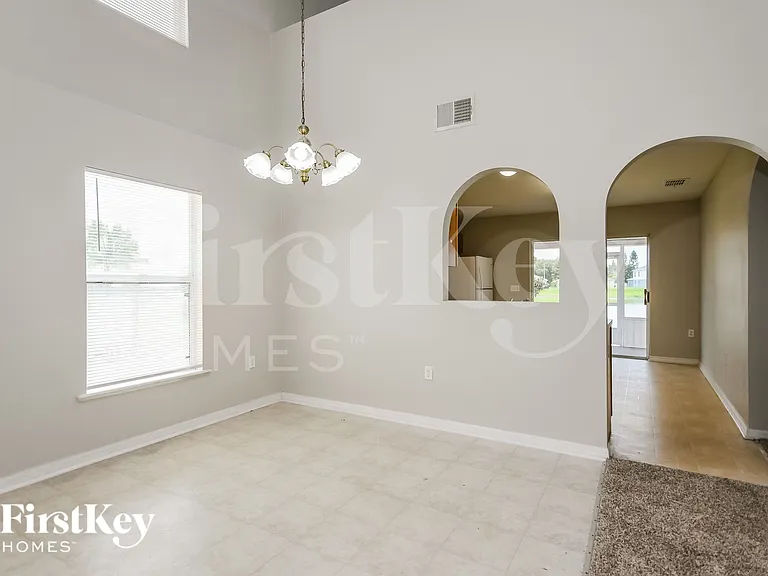 3637 Queens Cove Blvd — Photo 5