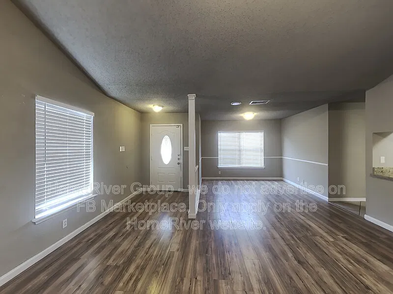 3 bed, 2.0 bath, 1260 sqft, $1,525 — Photo 4