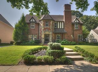 1007 W 69th St, Kansas City, MO 64113