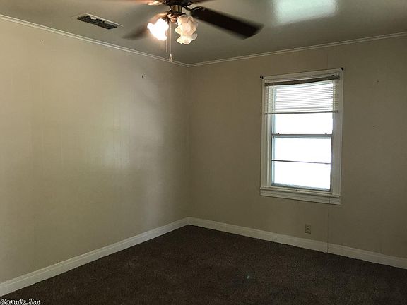 4th image of 208 Grandview Ave