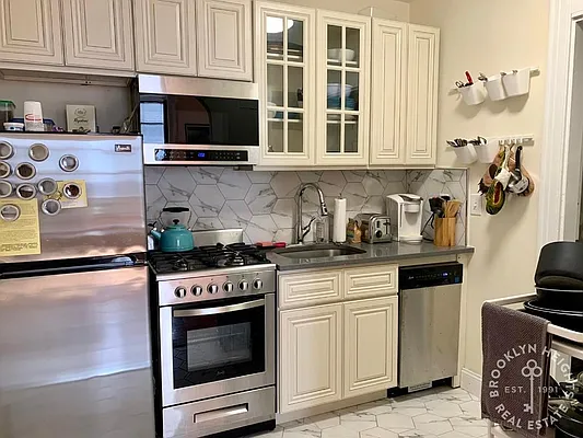 Rented by Brooklyn Heights Real Estate Inc | media 6
