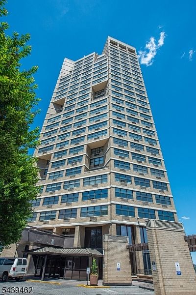 1st image of 7004 Kennedy Blvd East BLDG 7004 #39f