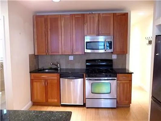 Rented by Veracity NYC LLC | media 34