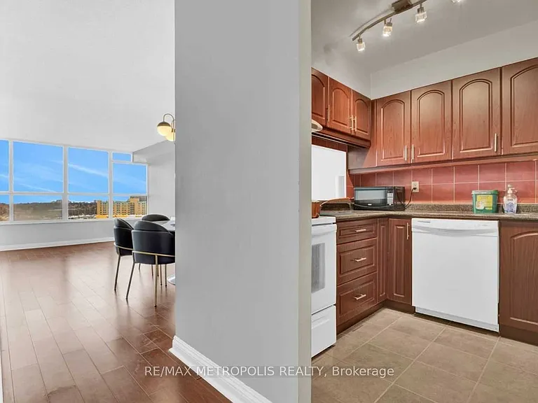 2365 Kennedy Rd #1106 — Photo 16