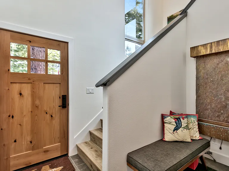 997 Dorcey Dr — Photo 7