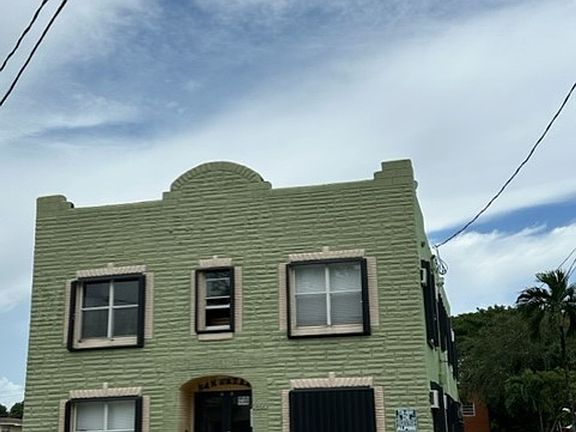 3rd image of 1639 NW 3rd St APT 7
