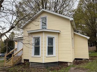 42 Bridge St, Carthage, NY 13619