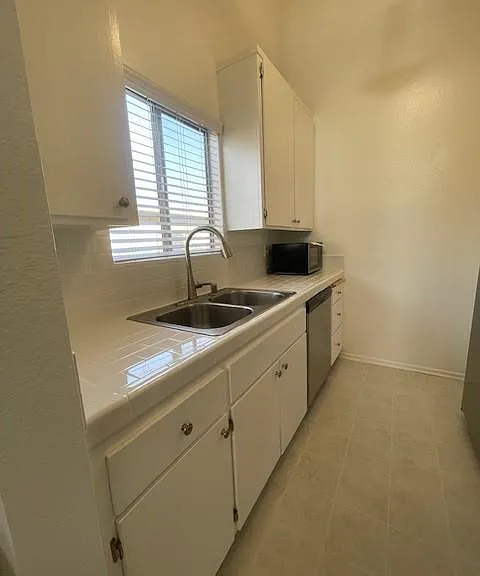872 S Westgate Ave — Photo 29