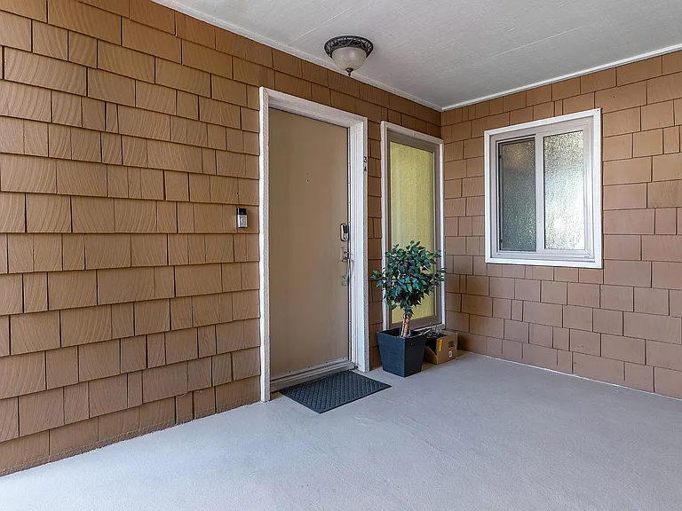 600 E Oceanfront #3A — Photo 3