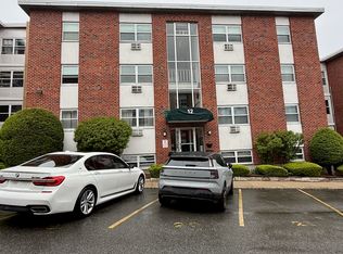 12 Commonwealth Ct APT 8, Brighton, MA 02135