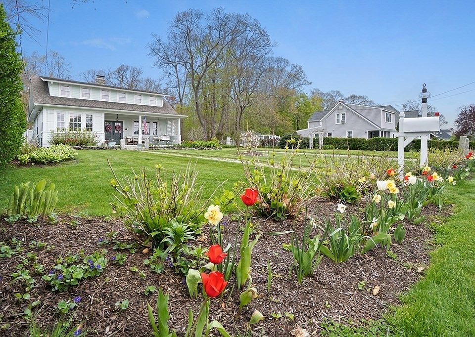351 Seaview Ave, Swansea, MA 02777 Zillow